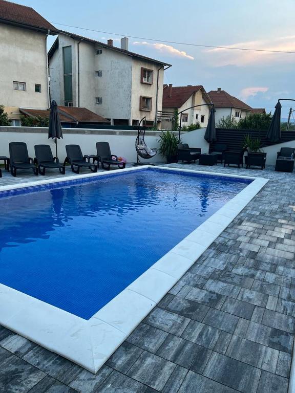 Bazén v ubytování Villa Ronić nebo v jeho okolí