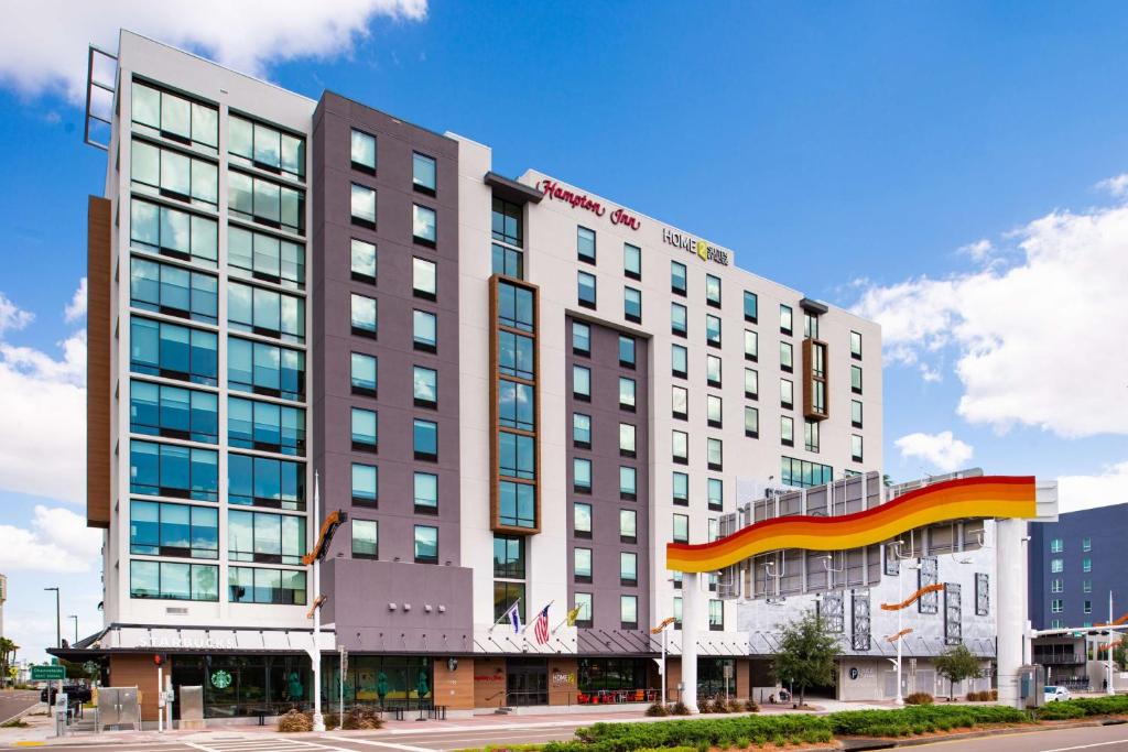 Hampton Inn Tampa Downtown Channel District photo
