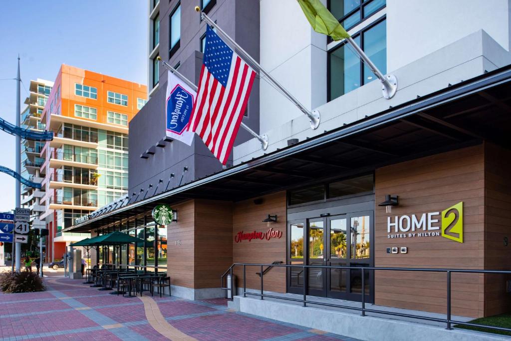Hampton Inn Tampa Downtown Channel District photo