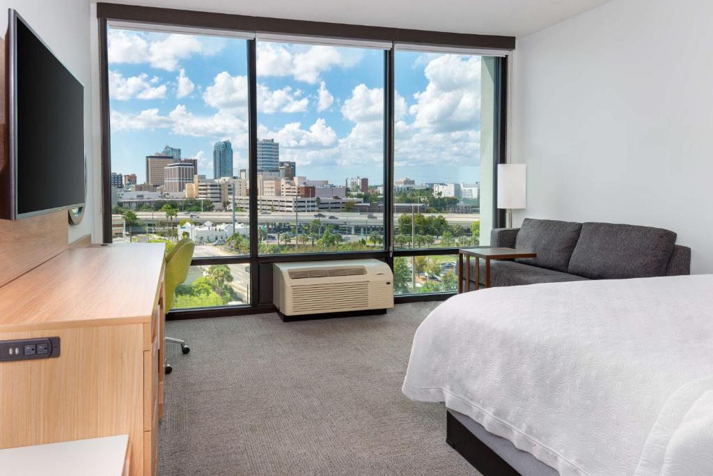 Hampton Inn Tampa Downtown Channel District photo