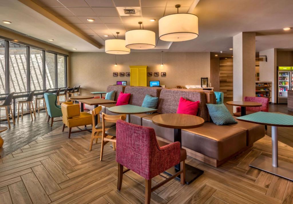 Posezení v ubytování Home2 Suites By Hilton Reno