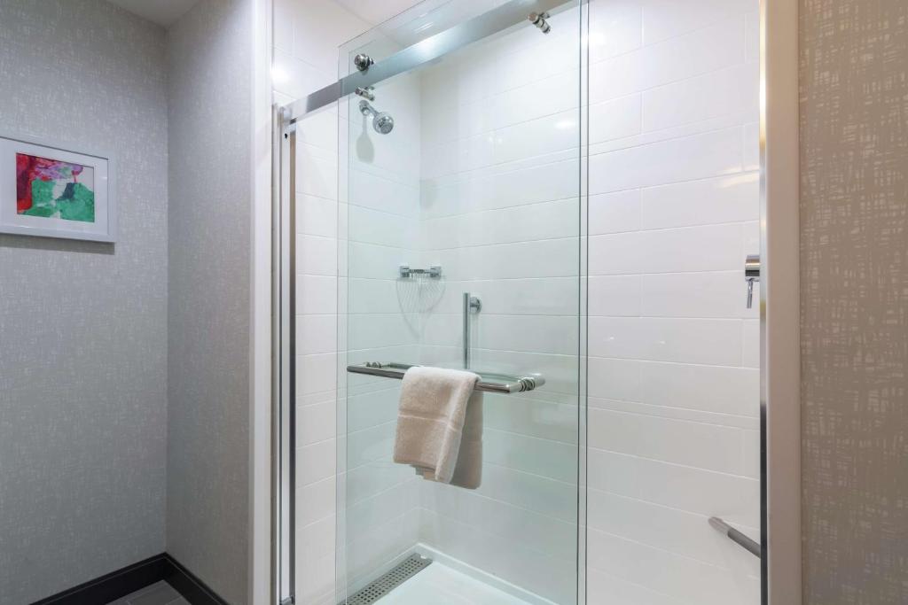 Hampton Inn & Suites Dallas East photo