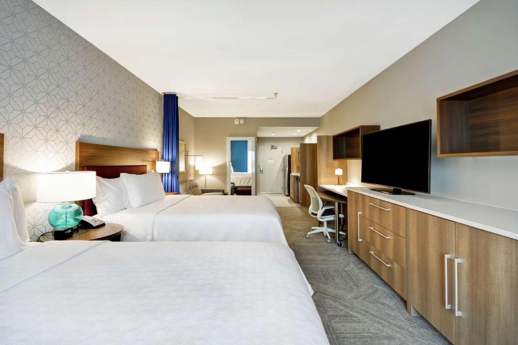Postel nebo postele na pokoji v ubytování Home2 Suites Plano Legacy West