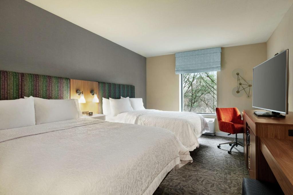 Hampton Inn And Suites By Hilton Johns Creek - Queen Room Met Twee Queensize Bedden
