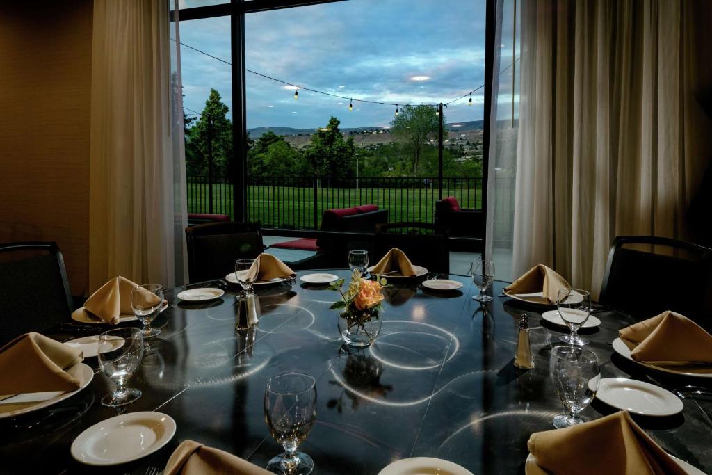 Restaurace v ubytování Hilton Garden Inn Wenatchee, Wa