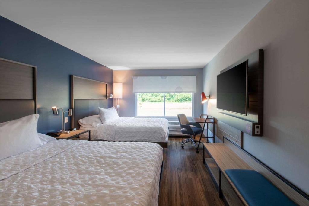 Tru By Hilton Seneca Clemson Sc - Queen Kamer Met 2 Queensize Bedden