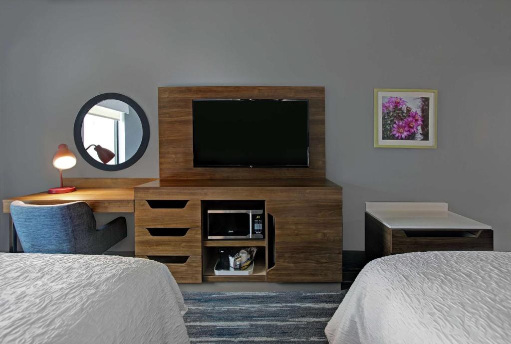 Postel nebo postele na pokoji v ubytování Hampton Inn Weslaco
