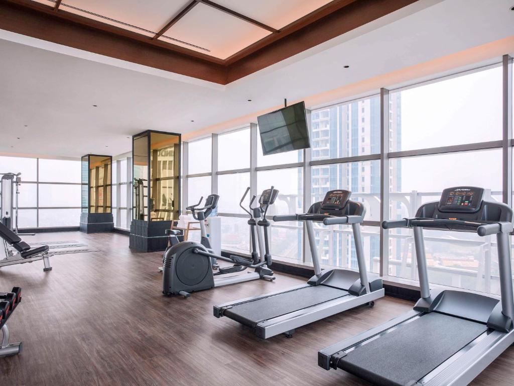 Fitness centrum a/nebo fitness zařízení v ubytování Mercure Jakarta Gatot Subroto
