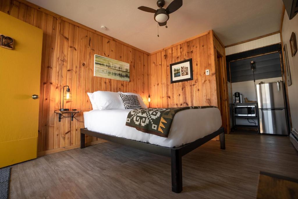 Columbia Point Resort - Suite Deluxe Con Cama Grande