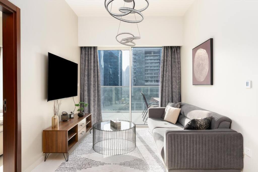 Prime location 2bdr Business Bay – Damac VERA