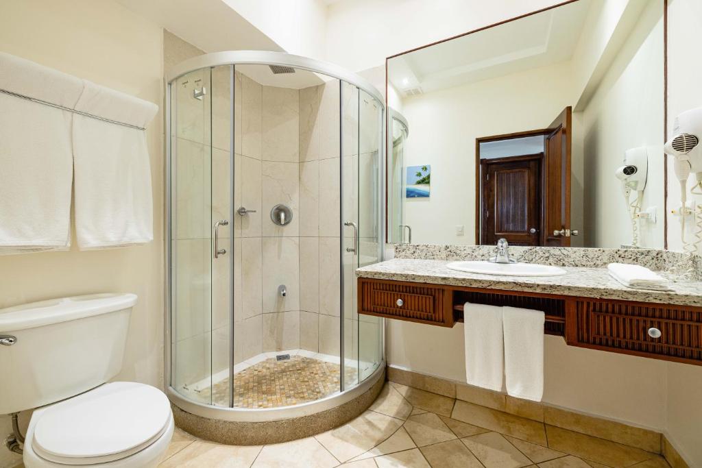 Hotel Tamarindo Diria Beach Resort photo