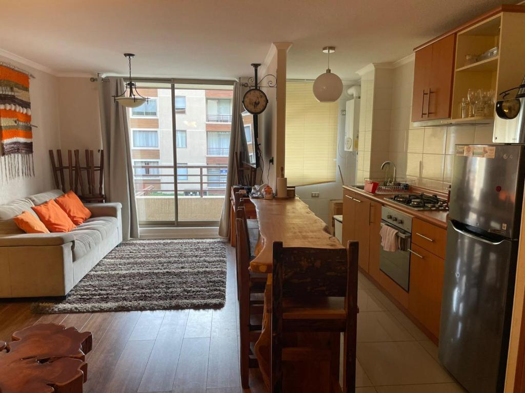 Η κουζίνα ή μικρή κουζίνα στο Departamento Condominio Parque del Volcan