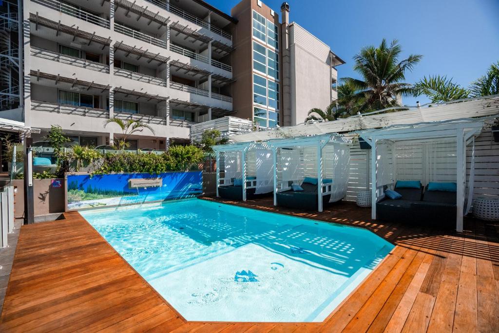 Kolam renang di atau dekat dengan Hôtel Le Lagon