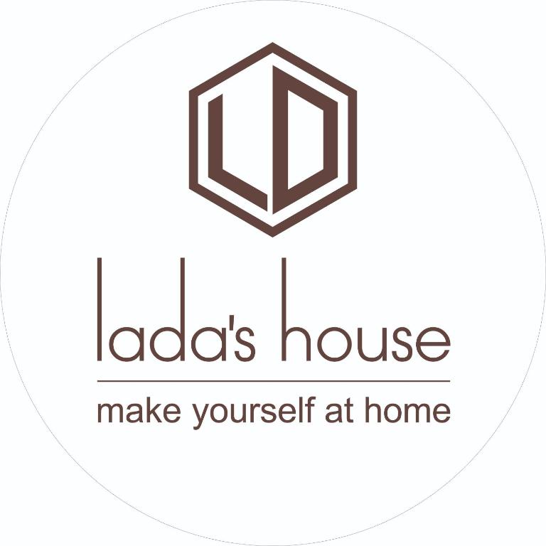 Certifikát, hodnocení, plakát nebo jiný dokument vystavený v ubytování LaDa's House Da Nang