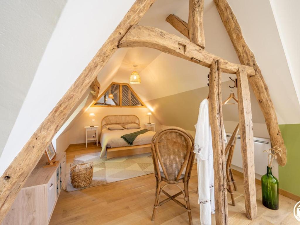 Photo de la galerie de l'établissement Gîte familial avec jardin, proche nature, idéal pour randonneurs et séjours reposants en Picardie Verte - FR-1-526-36, à Loueuse