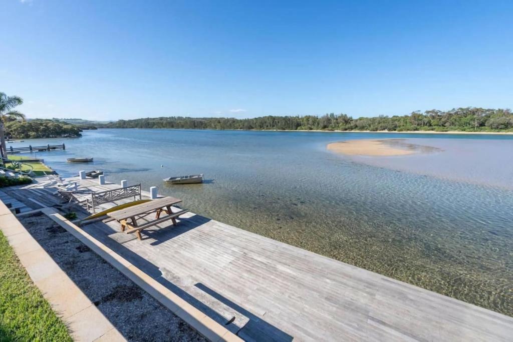Absolute waterfront beach house - Maison De Vacances