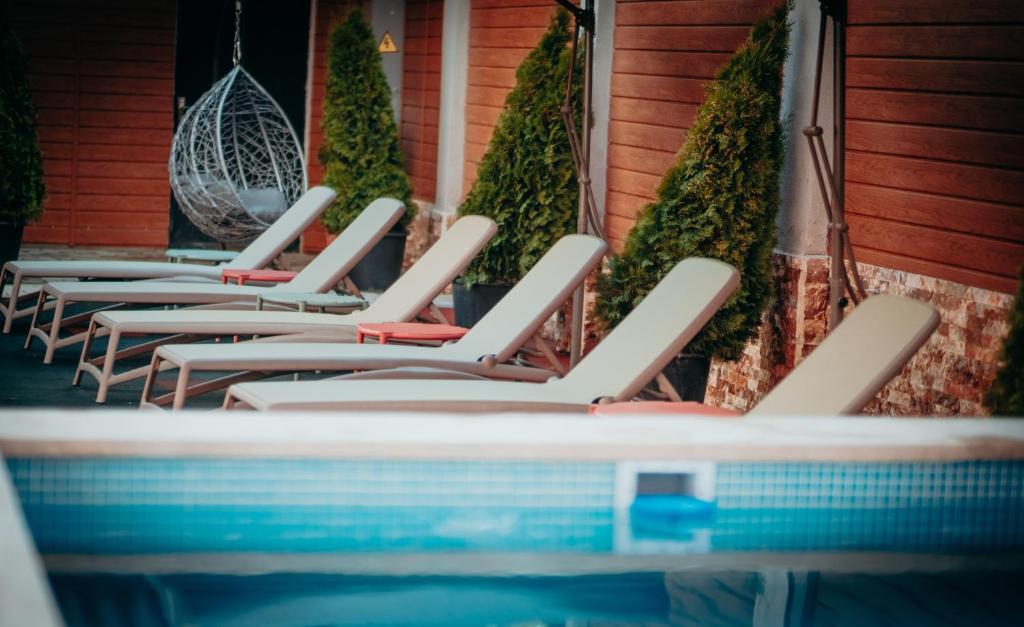 Bazén v ubytování Hotel Sapphire Bakuriani nebo v jeho okolí