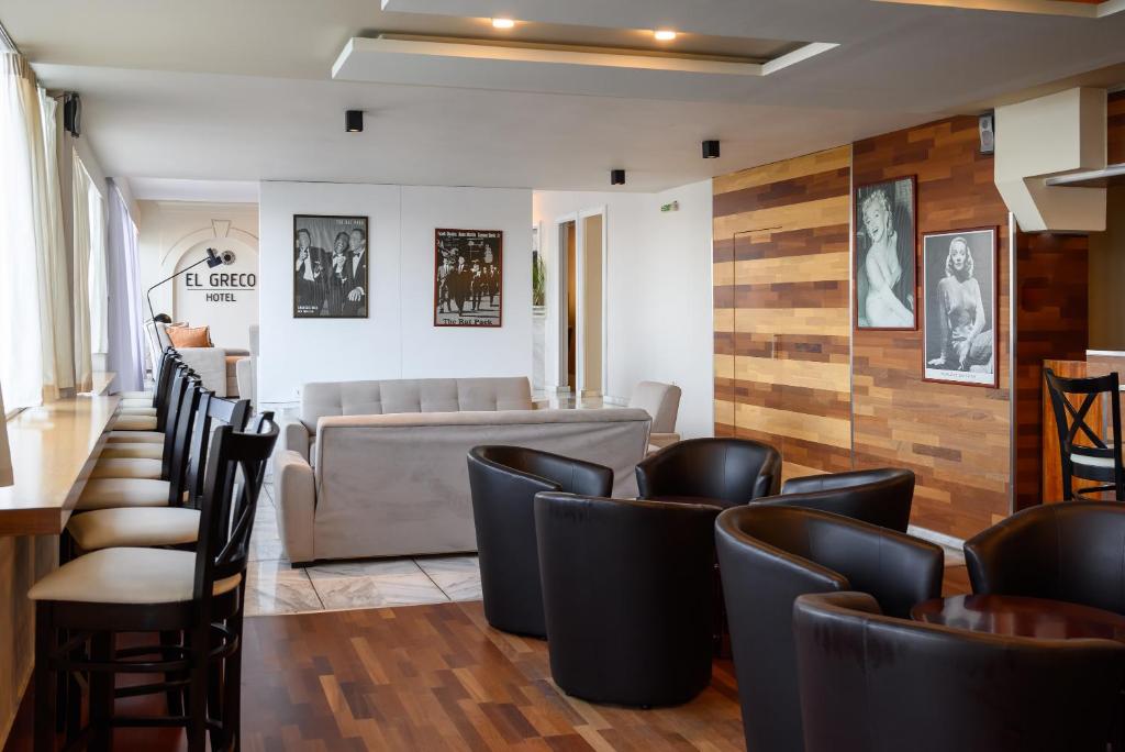 Posezení v ubytování El Greco Hotel