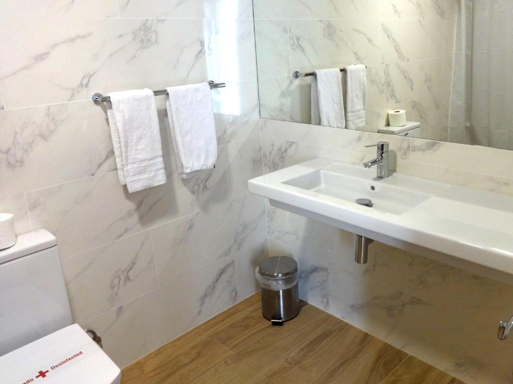 Hotel Lloret Ramblas - Resim 9