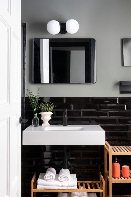 CSE Puerta de Armas Apartments - 12