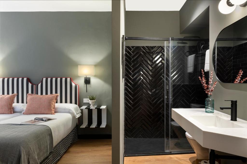 CSE Puerta de Armas Apartments - 14