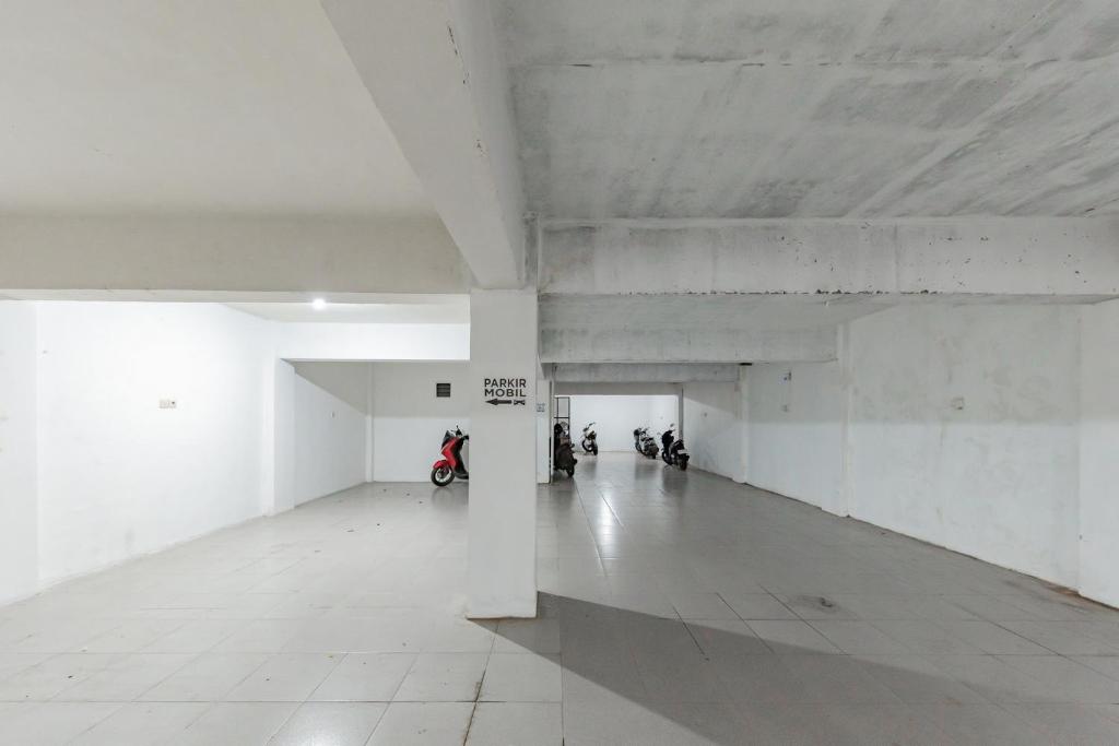 Fotografie z fotogalerie ubytování Urbanview Hotel 99 Syariah Banjarbaru by RedDoorz v destinaci Martapura