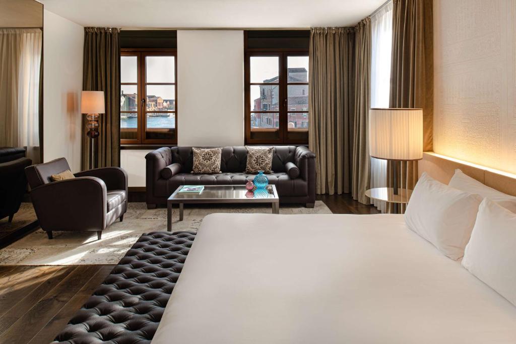 Hyatt Centric Murano Venice - Housity