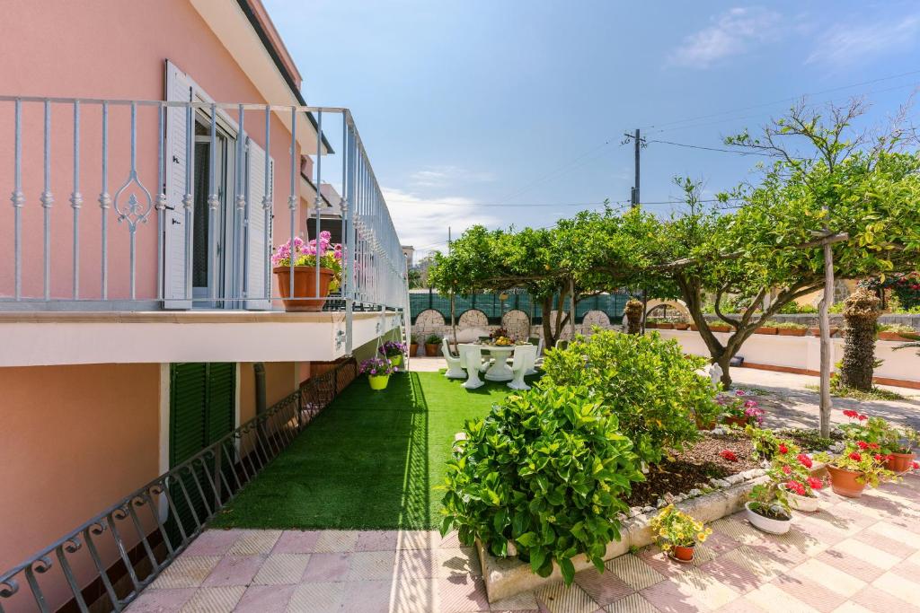 Fotografie z fotogalerie ubytování Le Jardin v destinaci Procida
