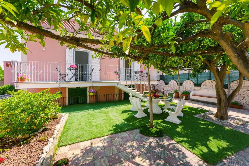 Fotografie z fotogalerie ubytování Le Jardin v destinaci Procida