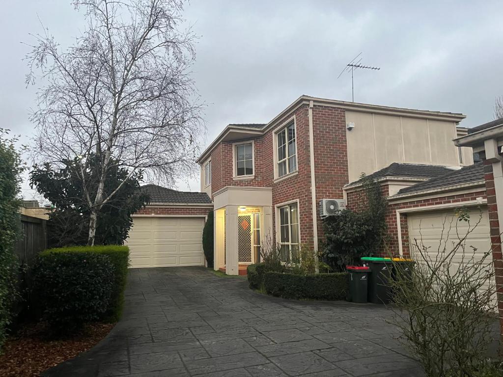 Amazing Private Bedrooms in Doncaster East Near School, Doncaster East (updated prices 2024)