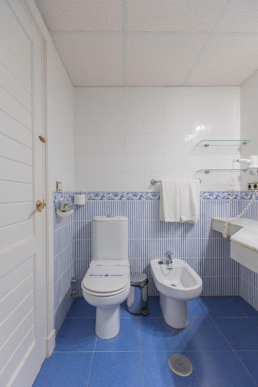 A bathroom at Apartamentos Soho Boutique Vistahermosa