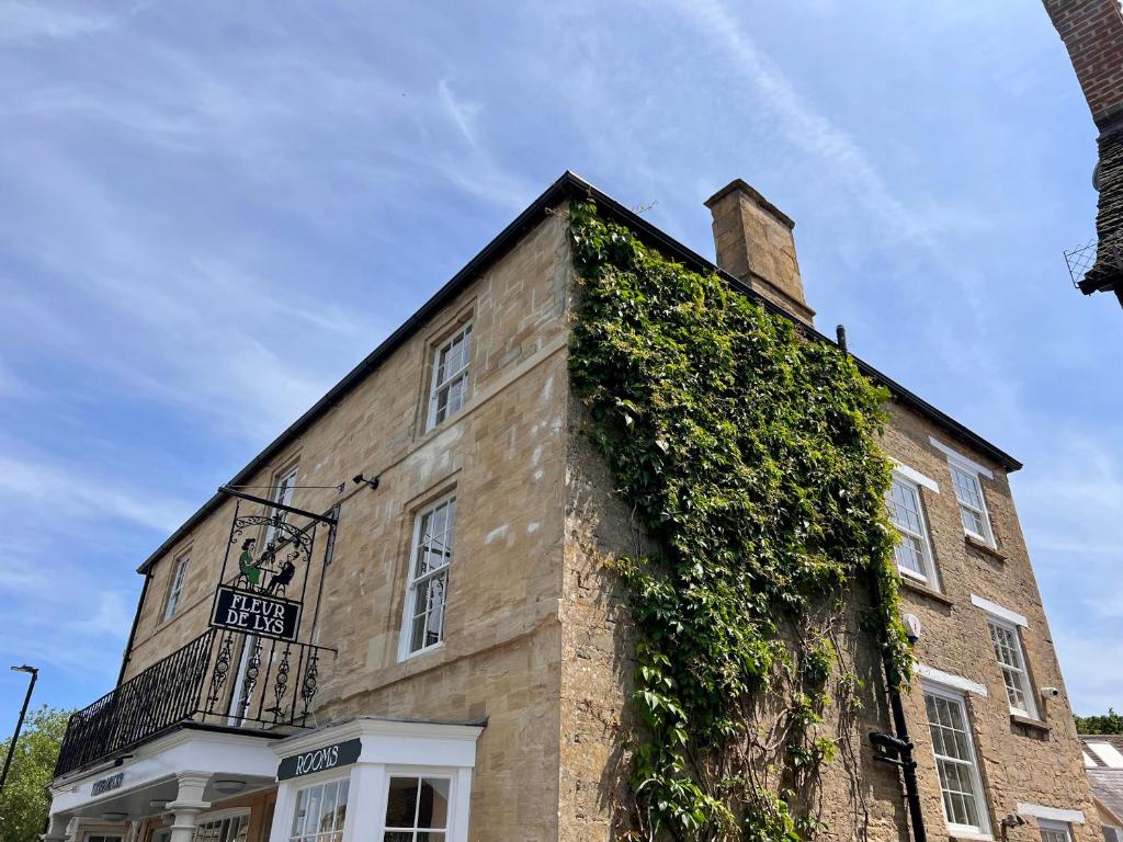 Fleur de Lys Bampton, Bampton Updated 2023 Prices