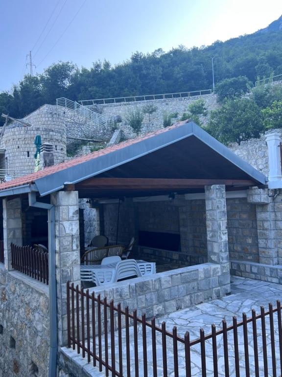 Nespecifikovaný výhled na hory nebo výhled na hory při pohledu z apartmánu