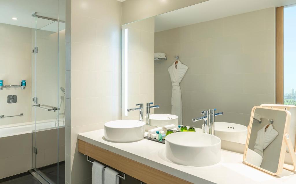 
Savvy Suite, 1 Bedroom Junior Suite, Golf &amp;Creek View view
