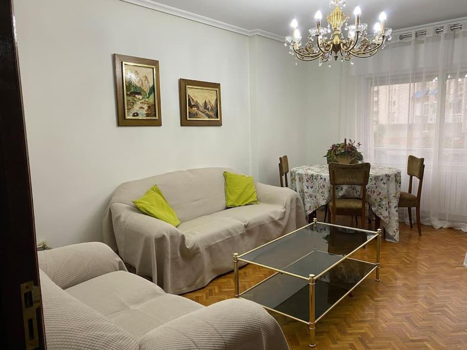 Χώρος καθιστικού στο Piso Doniz