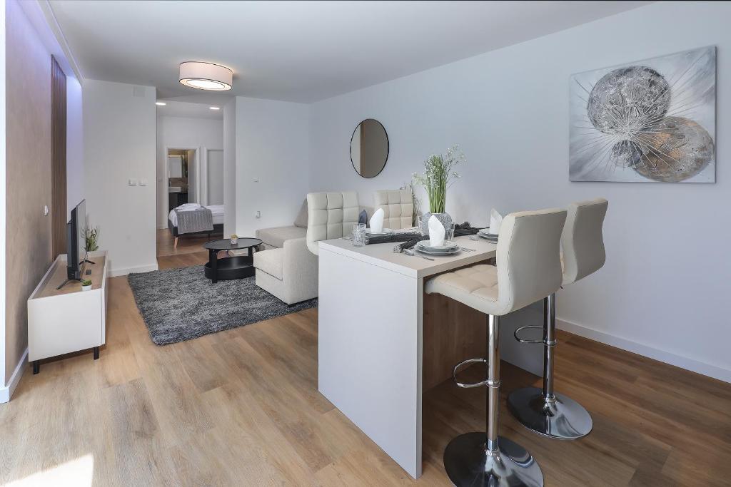 Posedenie v ubytovaní Residence INN Rijeka