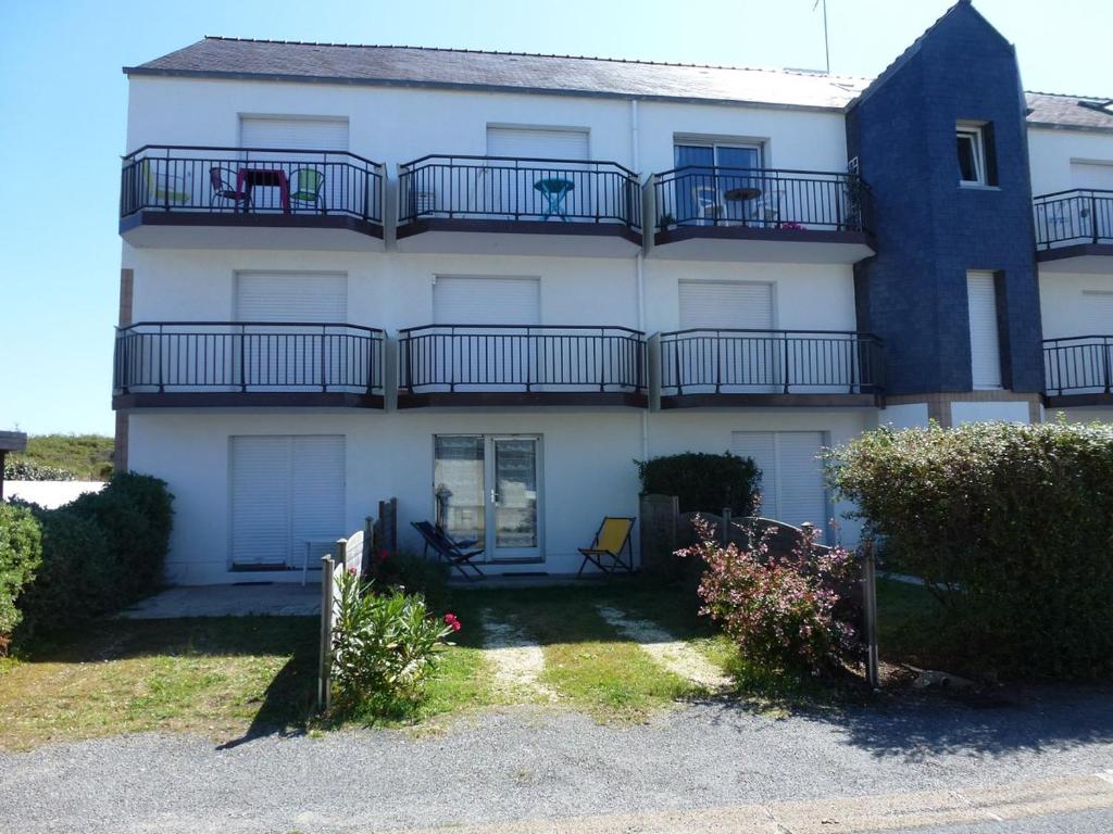 Photo de la galerie de l'établissement Appartement 2 pièces 2 à 4 personnes - à 200 m de la plage - KENAN, à Ploemeur