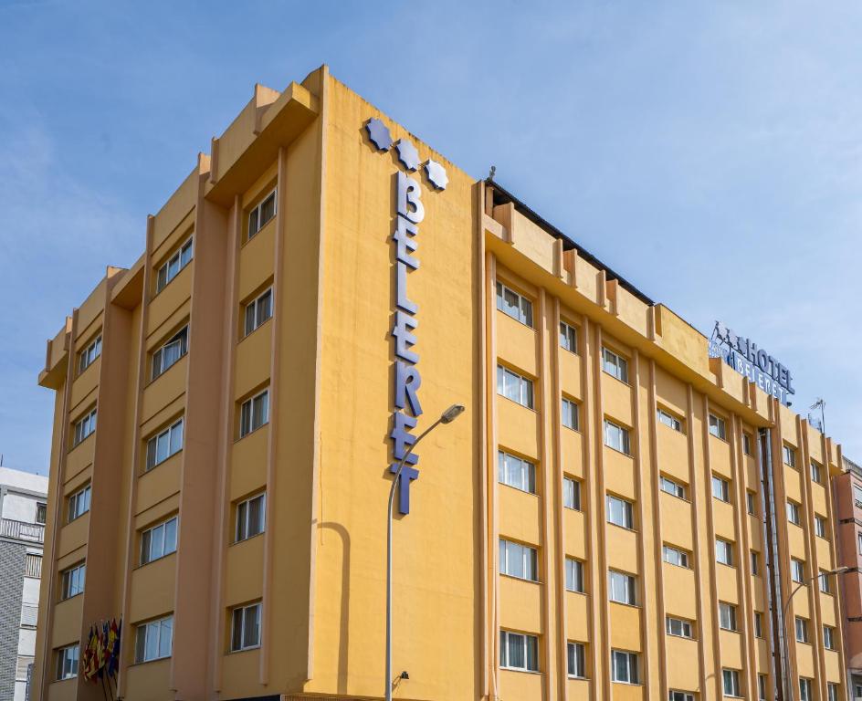 Budova, kde se hotel nachází