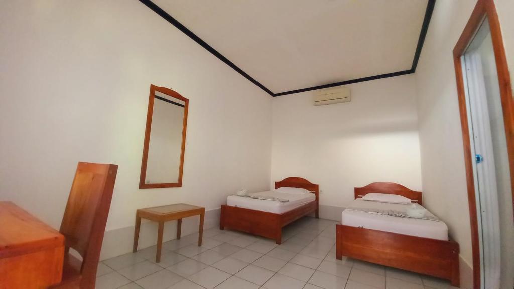 Bajo Hotel - Deluxe Twin Room