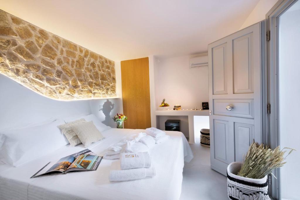 Legendary Suites - 3