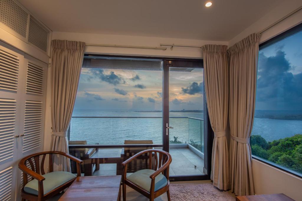 Agnus Unawatuna - 19