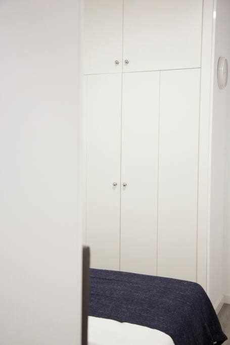 A bed or beds in a room at Comodo y agradable estudio en Madrid centro A5