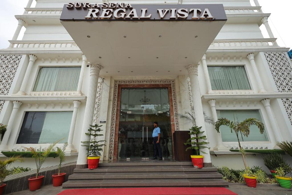 Exteriér nebo vchod ubytování Surasena Regal Vista Agra
