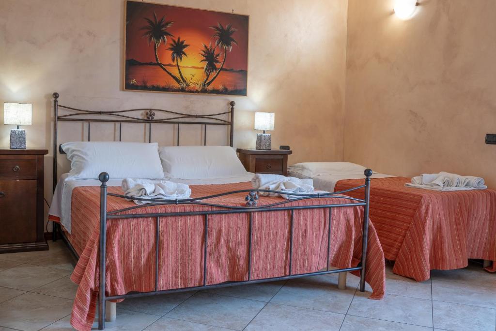 B&B Alle Calende Greche - Triple Room With Private Bathroom