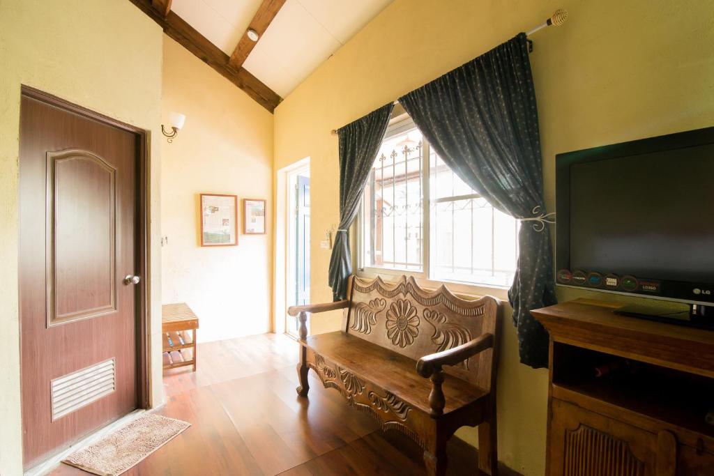 Monet Garden Coffee Farm - Quadruple Room