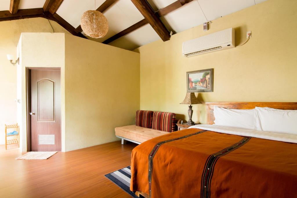 Monet Garden Coffee Farm - Deluxe Double Room