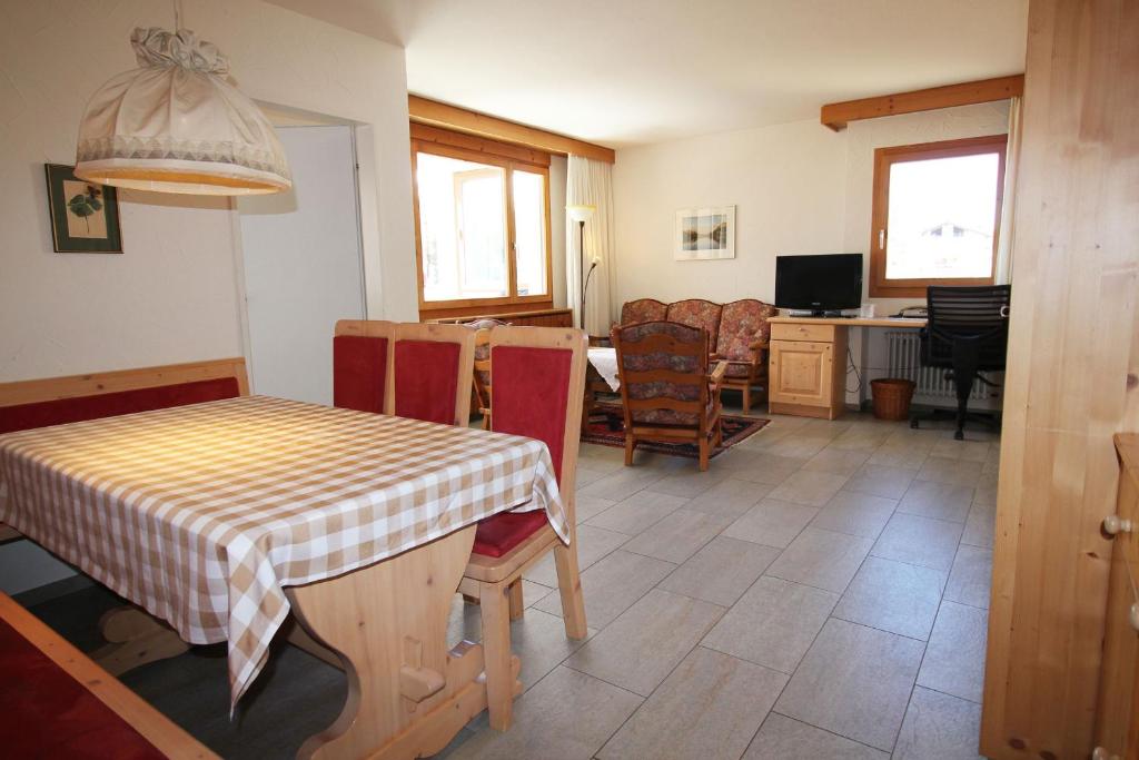 Posezení v ubytování Residenza Lagrev 2 Zimmerwohnung Nr 012 - Typ 21A - Hochparterre - Süd