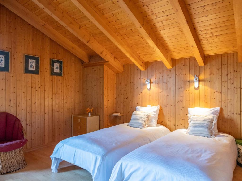 Postel nebo postele na pokoji v ubytování Apartment Baudrier A28 by Interhome