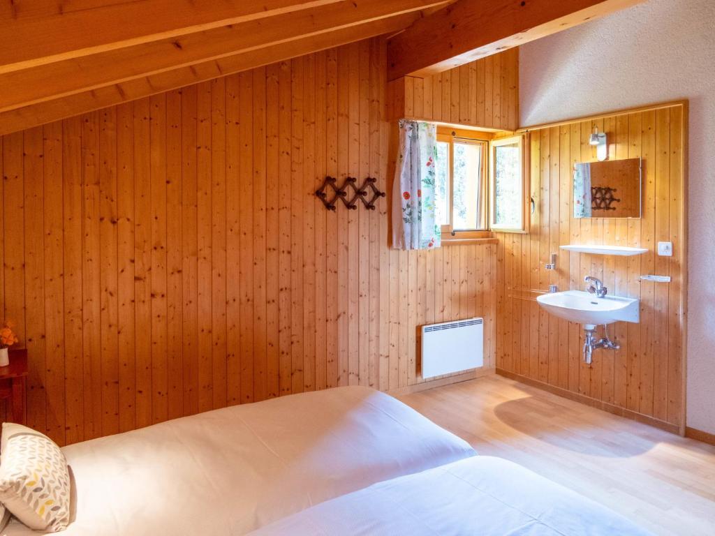 Postel nebo postele na pokoji v ubytování Apartment Baudrier A28 by Interhome