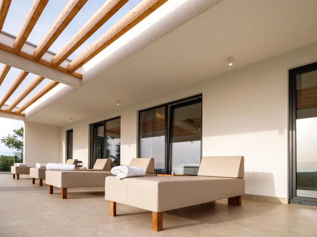 Zdjęcie z galerii obiektu Holiday Home Villa Sonia by Interhome w mieście Nedeščina